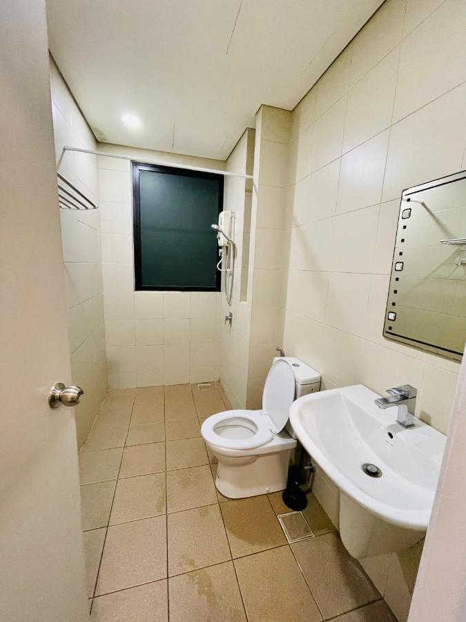Homestay I-City Cantik, Tenang, Wifi, 4K Smart Tv, Netflix, Coway, Free Parking Shah Alam Exterior photo